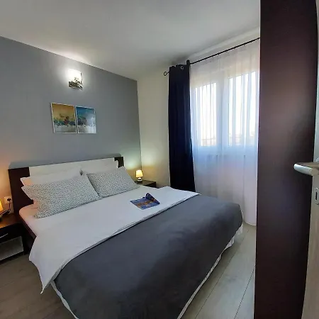 アパート Antunovic