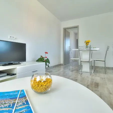 Antunovic Apartment